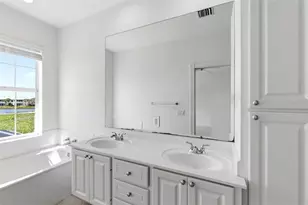 1418 Burgos Dr, Sarasota, FL 34238 - Photo 34