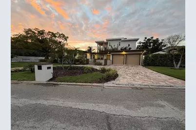 25 Sandpiper Road, Tampa, FL 33609 - Photo 1