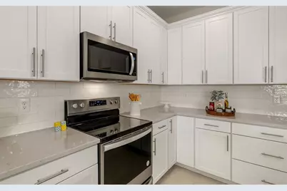 17342 Luminous Avenue, Venice, FL 34293 - Photo 10