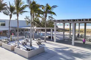 2713 Riverbluff Ct, Sarasota, FL 34231 - Photo 40