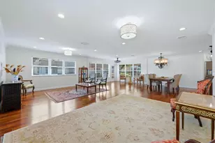 2713 Riverbluff Ct, Sarasota, FL 34231 - Photo 6