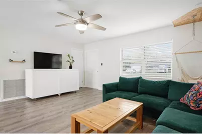 5120 Brookmeade Drive, Sarasota, FL 34232 - Photo 8