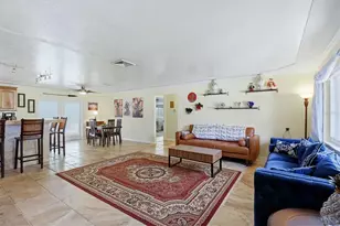 1534 Georgetowne Ln, Sarasota, FL 34232 - Photo 8