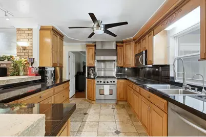 1534 Georgetowne Lane, Sarasota, FL 34232 - Photo 14