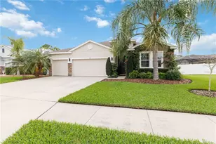 134 Brilliant Bloom Ct, Bradenton, FL 34212 - Photo 2