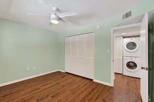 2522 Clubhouse Dr, Sarasota, FL 34232 - Photo 26