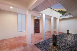 103 Fillmore Dr, Sarasota, FL 34236 - Photo 8