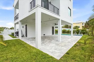 1210 Gulf Blvd, Englewood, FL 34223 - Photo 16