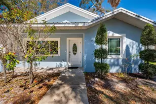 1039 23rd St, Sarasota, FL 34234 - Photo 2