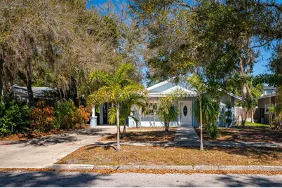 1039 23rd Street, Sarasota, FL 34234 - Photo 1