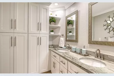 121 Holly Avenue, Sarasota, FL 34243 - Photo 24