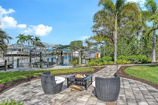 121 Holly Ave, Sarasota, FL 34243 - Photo 36