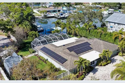 121 Holly Avenue, Sarasota, FL 34243 - Photo 2