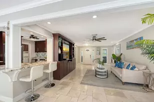 121 Holly Ave, Sarasota, FL 34243 - Photo 10