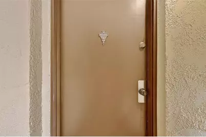 1112 W Main Street #G5, Leesburg, FL 34748 - Photo 6