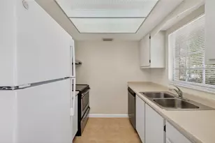 1112 W Main St, Leesburg, FL 34748 - Photo 14