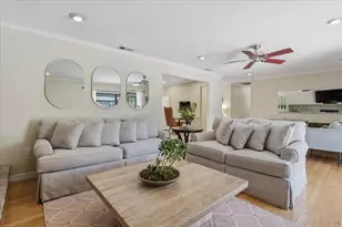 1467 Georgetowne Dr, Sarasota, FL 34232 - Photo 8