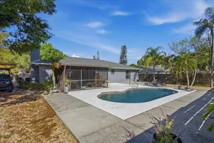 1467 Georgetowne Dr, Sarasota, FL 34232 - Photo 34