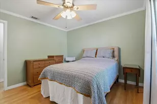 1467 Georgetowne Dr, Sarasota, FL 34232 - Photo 20