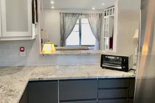 102 Capri Isles Blvd, Venice, FL 34292 - Photo 12