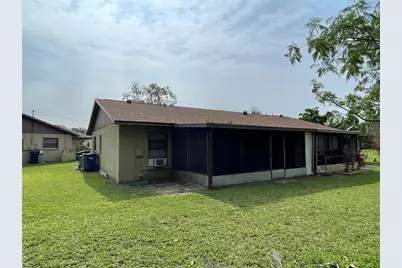 2807 48th Ave Dr W, Bradenton, FL 34212 - Photo 24