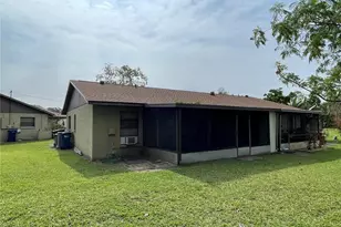 2807 48th Ave Dr W, Bradenton, FL 34212 - Photo 24