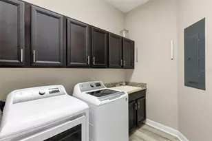 289 Sapphire Lake Dr, Bradenton, FL 34209 - Photo 32