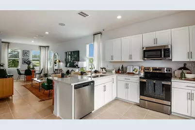 10609 Orbit Terrace, Sarasota, FL 34241 - Photo 4