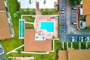 2657 Woodgate Ln, Sarasota, FL 34231 - Photo 18