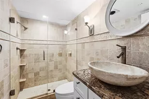 3324 Thornwood Rd, Sarasota, FL 34231 - Photo 14