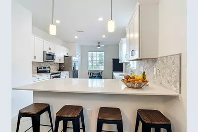 11375 Burgundy Drive, Venice, FL 34293 - Photo 8