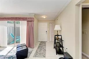 3405 Tallywood Ln, Sarasota, FL 34237 - Photo 6
