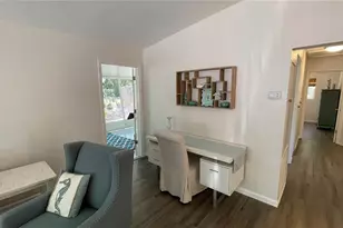 2504 S Milmar Dr, Sarasota, FL 34237 - Photo 6