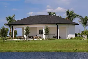 10625 Orbit Ter, Sarasota, FL 34241 - Photo 20