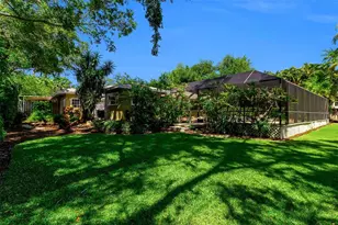 1714 South Dr, Sarasota, FL 34239 - Photo 58