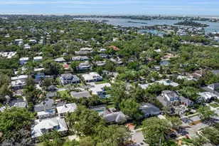 1714 South Dr, Sarasota, FL 34239 - Photo 58