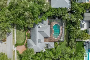 1714 South Dr, Sarasota, FL 34239 - Photo 6