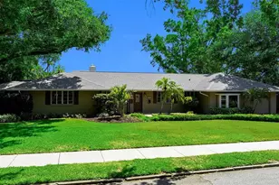 1714 South Dr, Sarasota, FL 34239 - Photo 1
