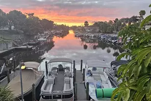 2321 Canalbluff Pl, Sarasota, FL 34231 - Photo 2
