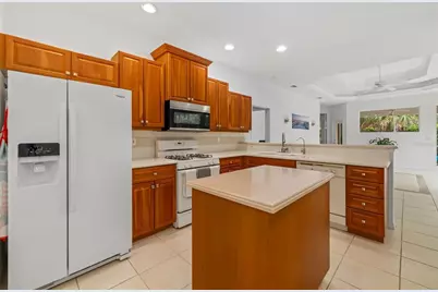 7418 Monte Verde, Sarasota, FL 34238 - Photo 18