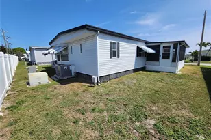 808 53rd Ave E, Bradenton, FL 34203 - Photo 32