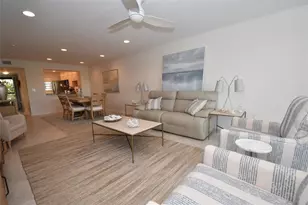 1510 Pelican Point Dr, Sarasota, FL 34231 - Photo 12