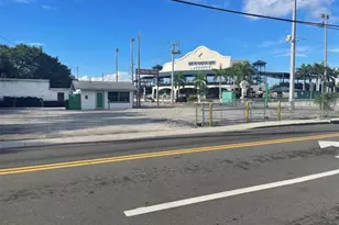 1614 9th St W, Bradenton, FL 34205 - Photo 1