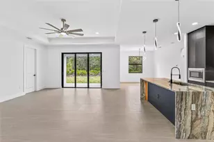 425 Ellington St, Port Charlotte, FL 33953 - Photo 4