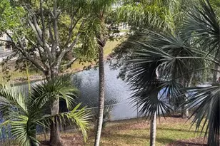 3176 Lake Bayshore Dr, Bradenton, FL 34205 - Photo 12