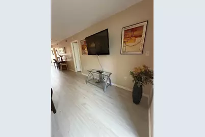 3176 Lake Bayshore Drive #319, Bradenton, FL 34205 - Photo 8