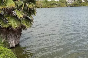 3176 Lake Bayshore Dr, Bradenton, FL 34205 - Photo 30