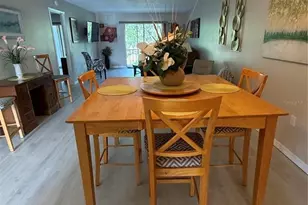 3176 Lake Bayshore Dr, Bradenton, FL 34205 - Photo 2