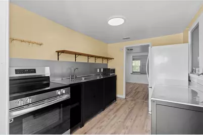 2303 45th Street E, Bradenton, FL 34208 - Photo 16