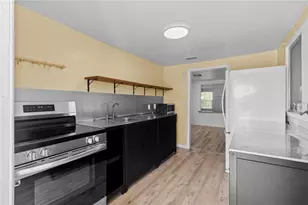 2303 45th St E, Bradenton, FL 34208 - Photo 16